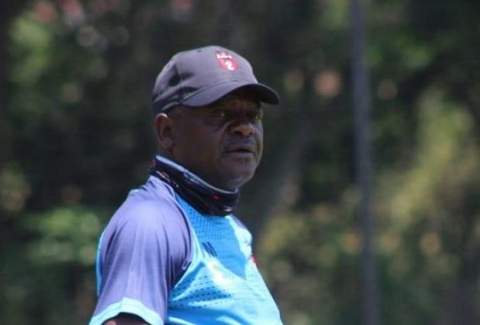 NEWS SCOOP: MALESELA - WE NEED A DEFENDER - Coach Malesela wants to add a defender to TS Galaxy's squad.